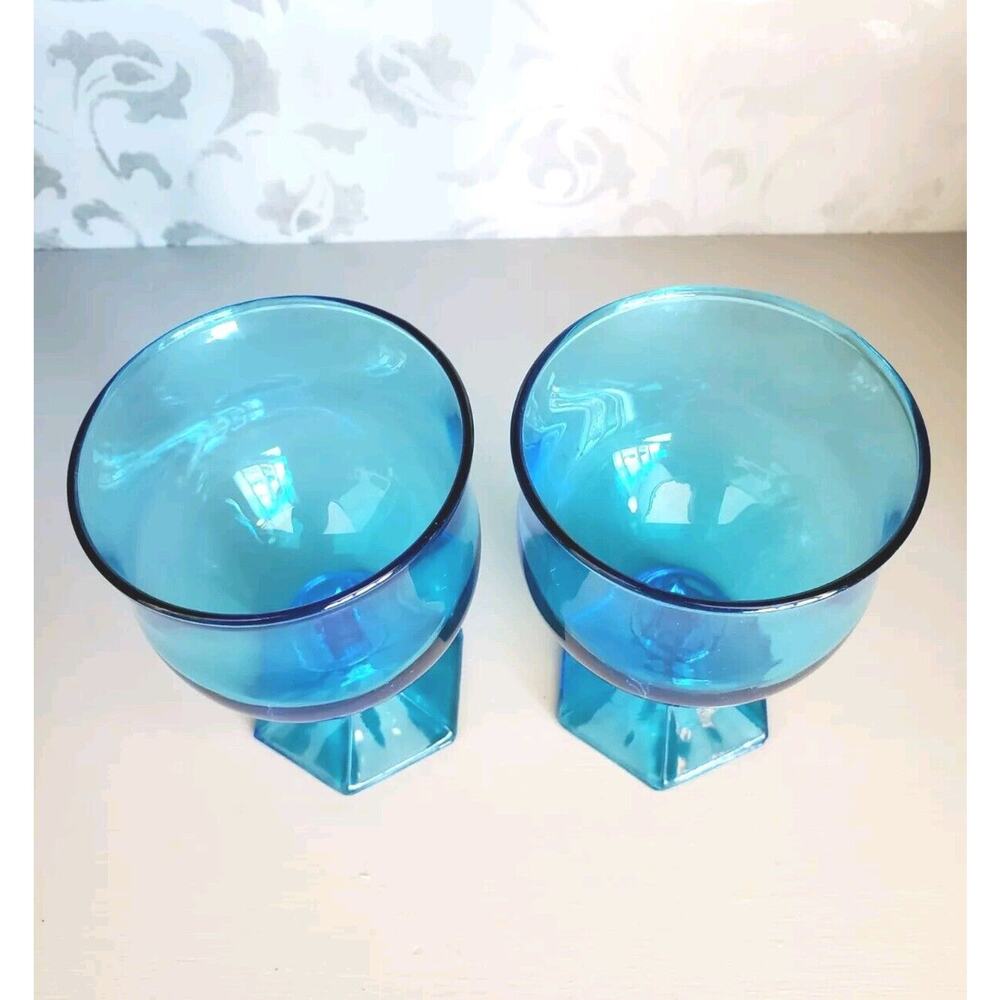 Vintage 1970s MCM Anchor Hocking Flair Laser Blue Footed Wine Glasses Set of 2 - Picture 3 of 9